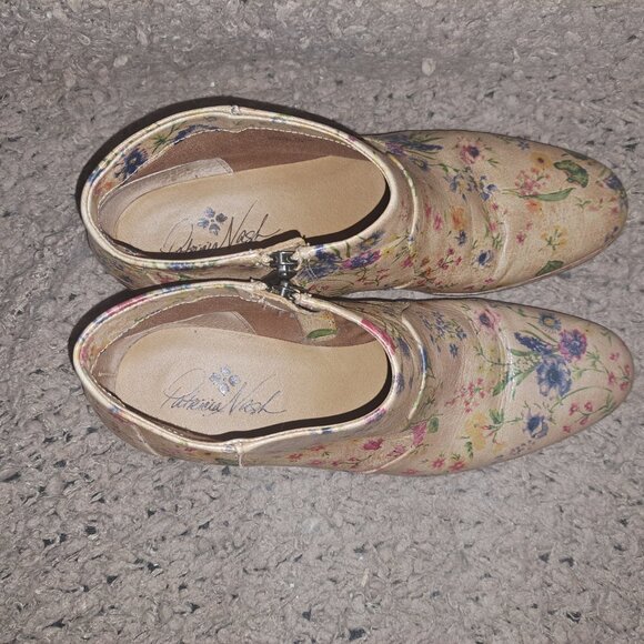 PATRICIA NASH-Carla Prairie Rose Floral Brown-Zipper Bootie-Size 10-Excellent - Picture 7 of 8